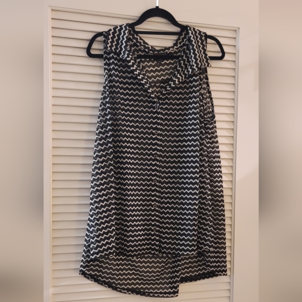 Ultra Flirt - (Plus-Size) Black & White Zigzag Patterned Sheer Sleeveless…